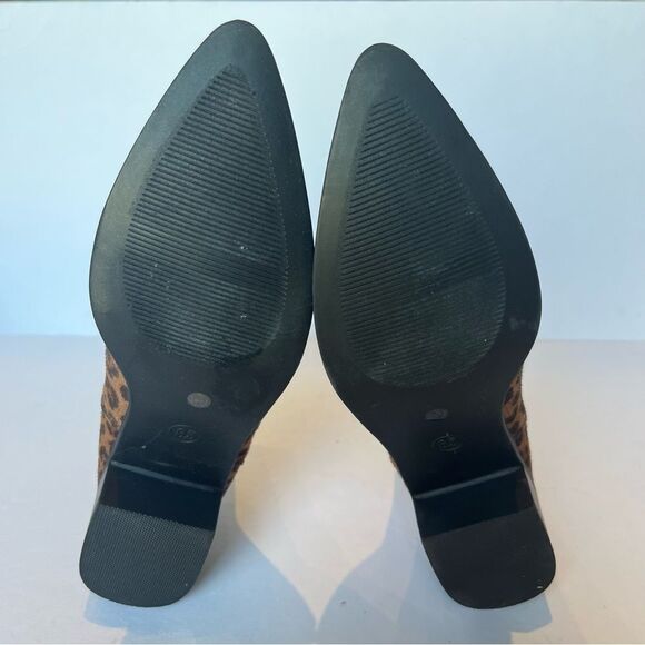 a.n.a. Women's Garwin Leopard Ankle Boot Brown Size 8.5M Memory Foam - Picture 9 of 9